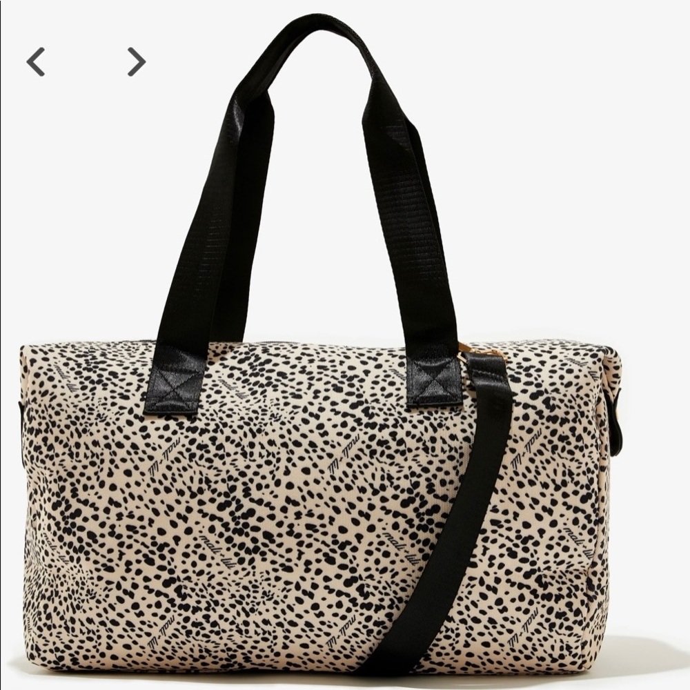 NWT Mali + Lili Weekender bag in leopard print